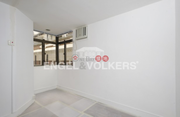 4 Bedroom Luxury Flat for Sale in Mid Levels West