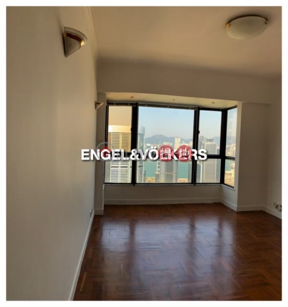 3 Bedroom Family Flat for Rent in Mid-Levels East