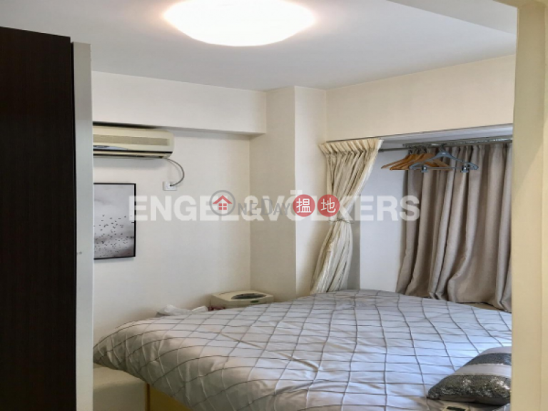 2 Bedroom Flat for Rent in Mid Levels West