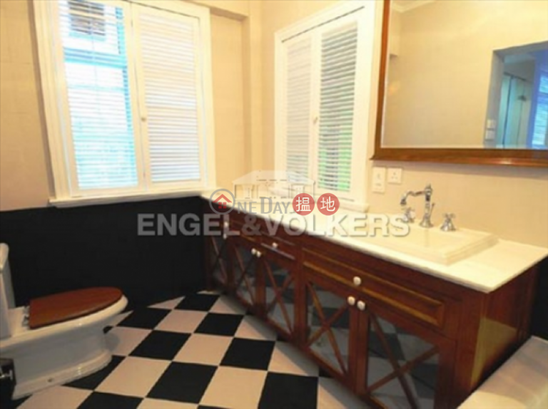 3 Bedroom Family Flat for Sale in Mid Levels West