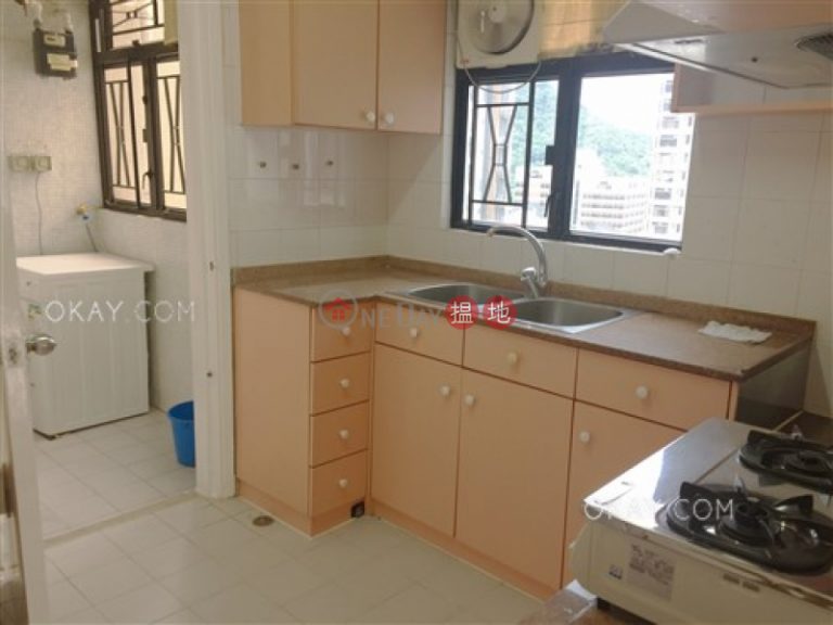 Rare 3 bedroom with harbour views & parking | Rental
