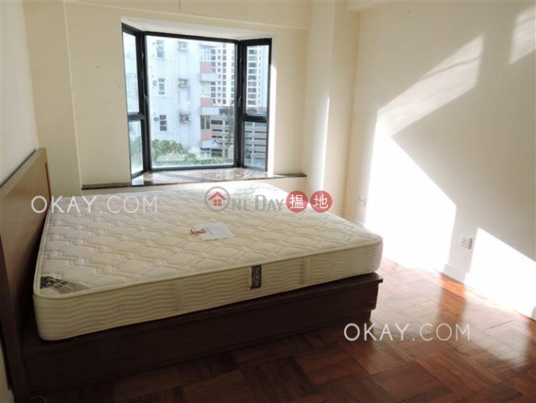 Rare 3 bedroom on high floor with rooftop & parking | Rental