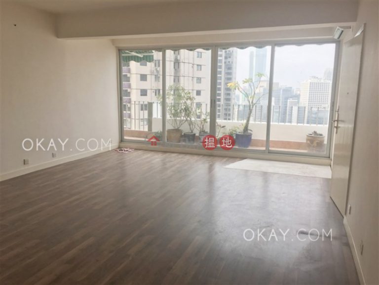 Luxurious 3 bed on high floor with rooftop & terrace | Rental
