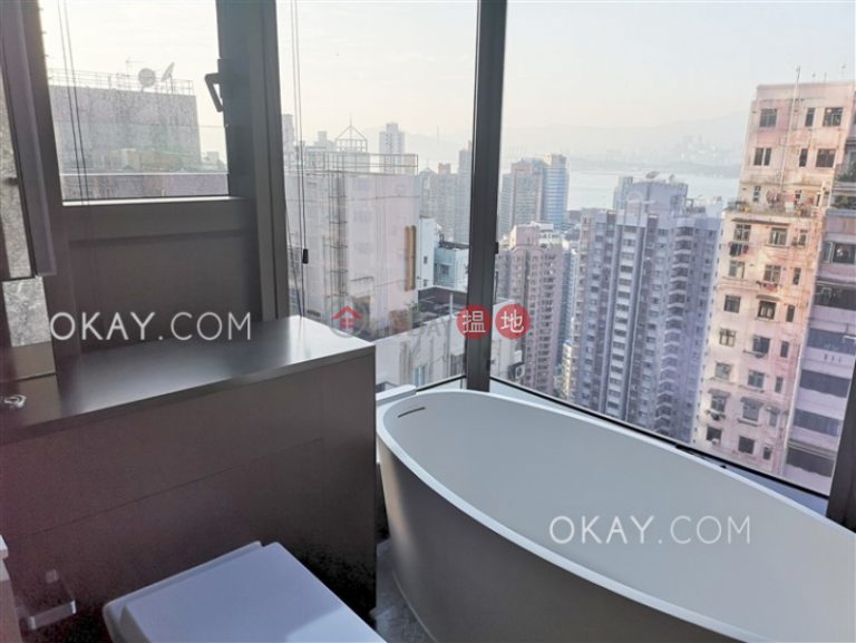 Luxurious 2 bedroom with balcony | Rental