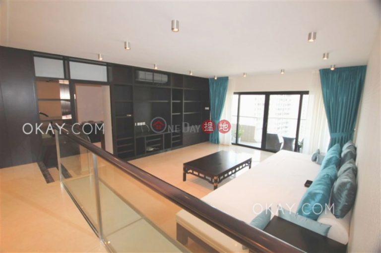 Efficient 4 bedroom with balcony & parking | Rental