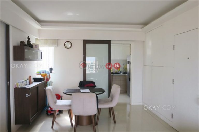Popular 3 bed on high floor with harbour views | Rental