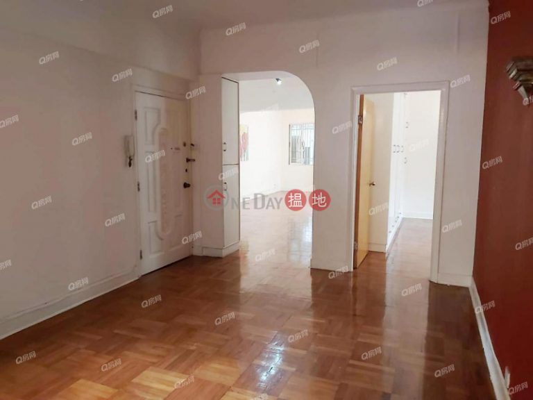Grand House | 5 bedroom  Flat for Rent