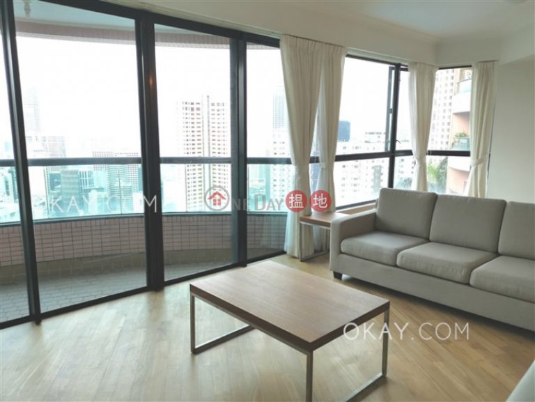 Lovely 4 bedroom with balcony & parking | Rental