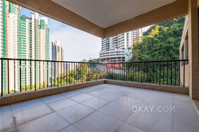 Efficient 4 bed on high floor with rooftop & terrace | Rental