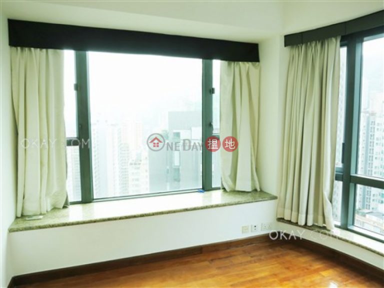 Charming 3 bedroom on high floor | Rental