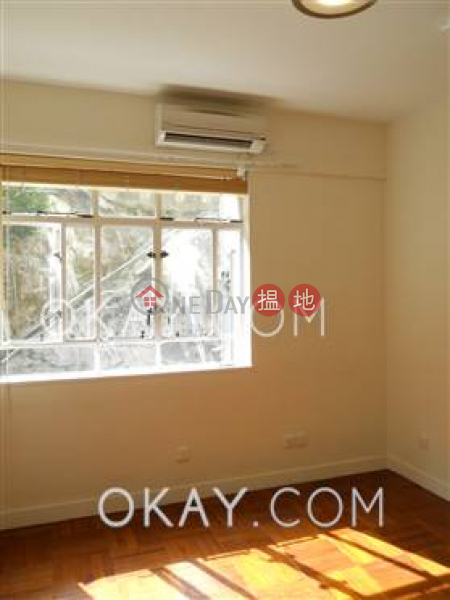 Rare 4 bedroom with balcony & parking | Rental