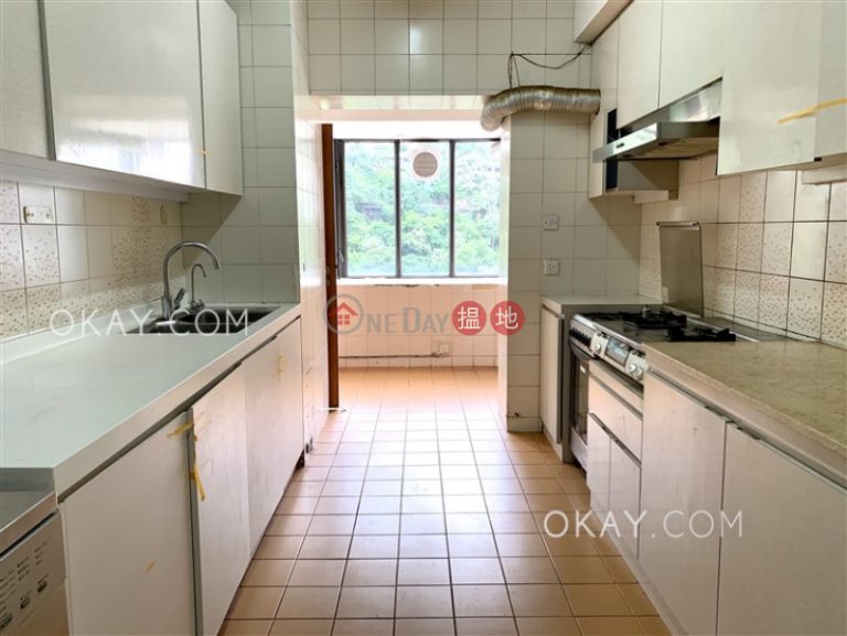 Efficient 4 bedroom with balcony | For Sale