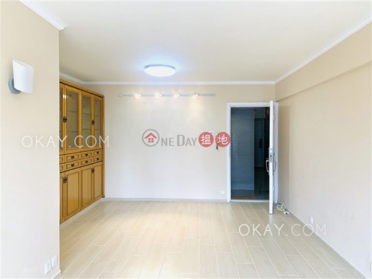 Efficient 3 bedroom with parking | For Sale
