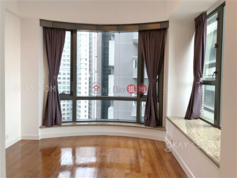 Elegant 3 bedroom on high floor with harbour views | Rental