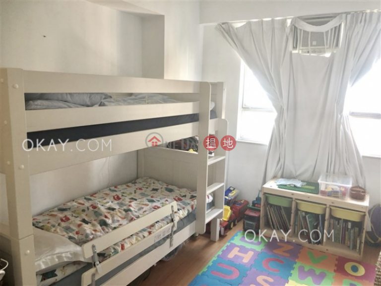 Efficient 3 bedroom with harbour views & balcony | Rental