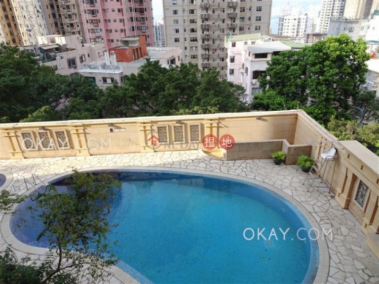 Exquisite 4 bedroom with balcony & parking | Rental