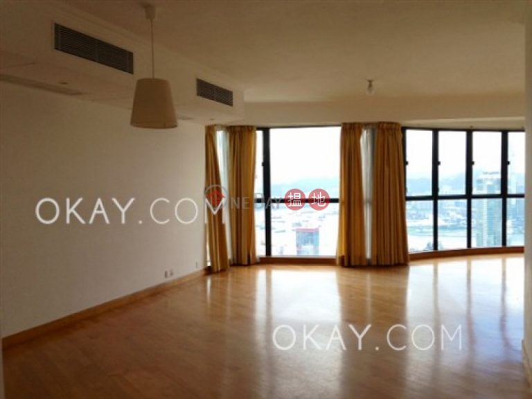 Unique 4 bed on high floor with harbour views & parking | Rental