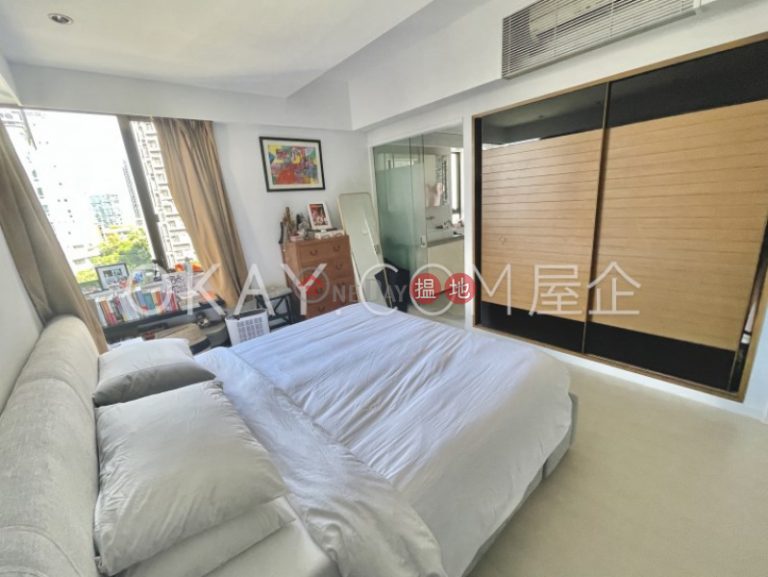 Luxurious 3 bed on high floor with balcony & parking | Rental