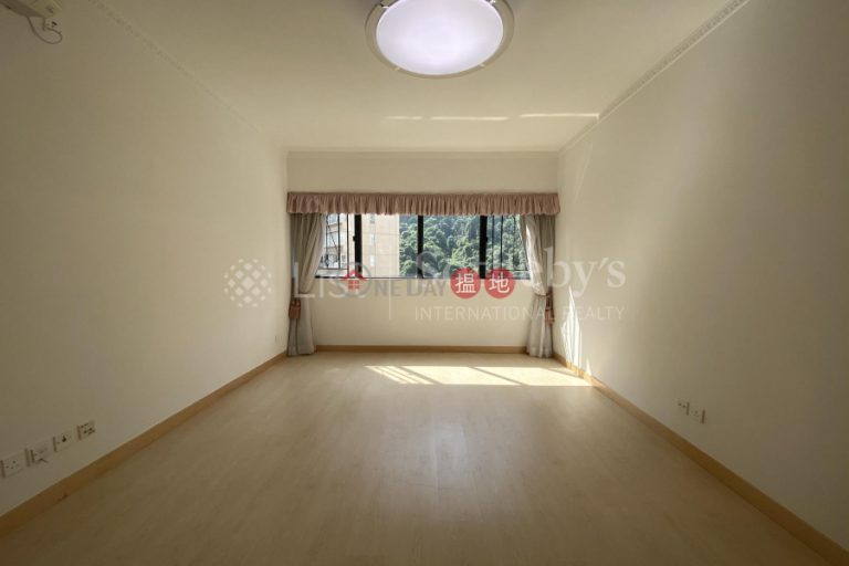 Property for Rent at Clovelly Court with 3 Bedrooms