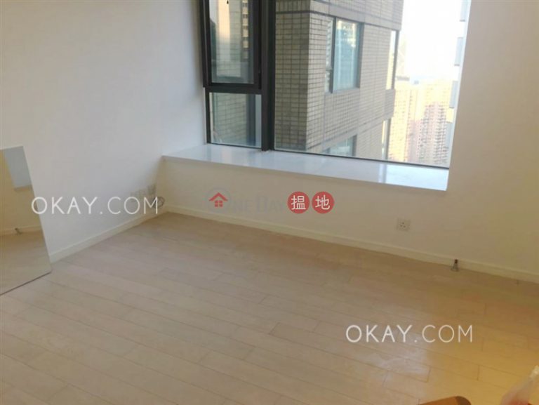Rare 2 bedroom on high floor with parking | Rental