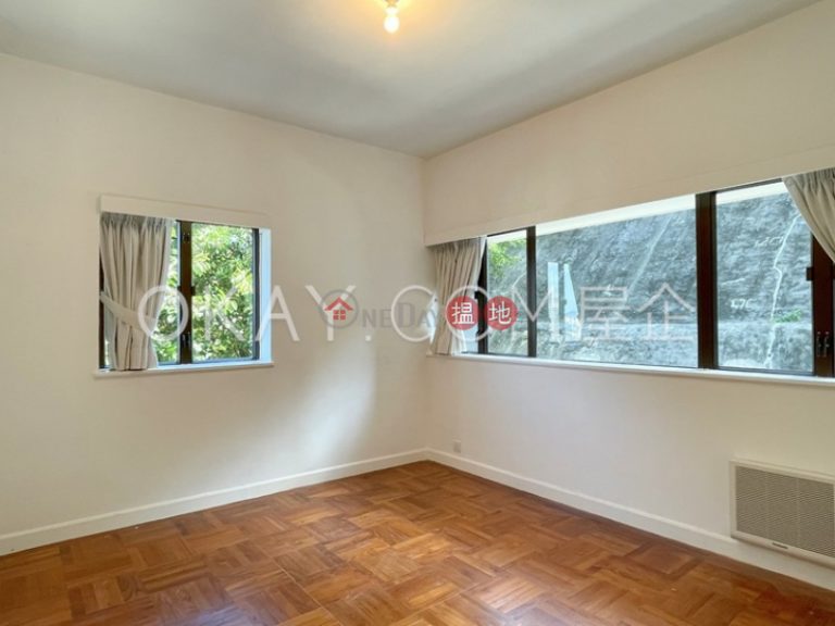 Gorgeous 4 bedroom with parking | Rental