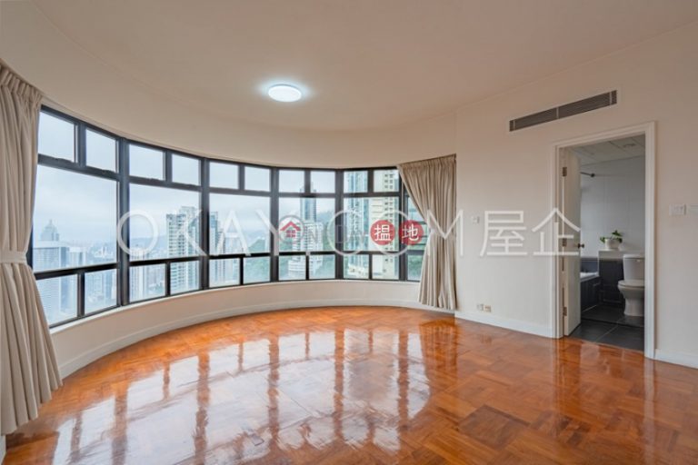 Rare 3 bedroom on high floor with parking | Rental