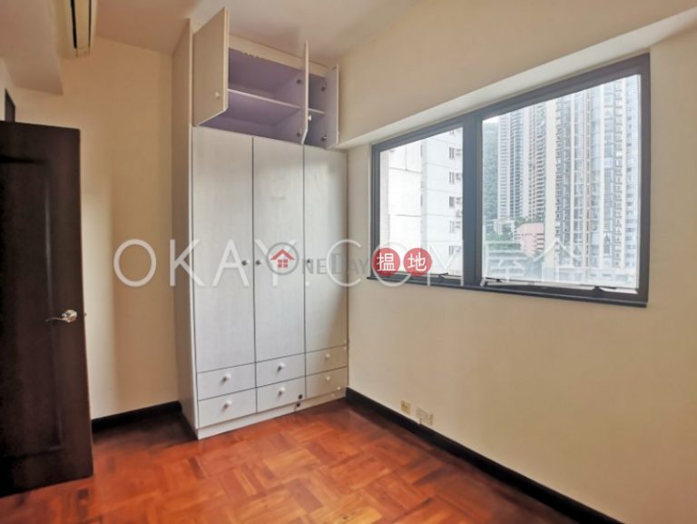 Gorgeous 3 bedroom on high floor with parking | Rental