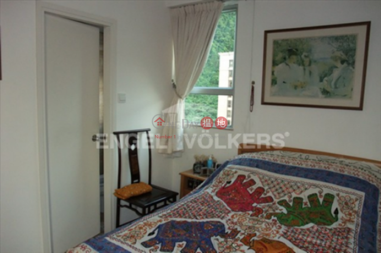3 Bedroom Family Flat for Sale in Mid Levels - West