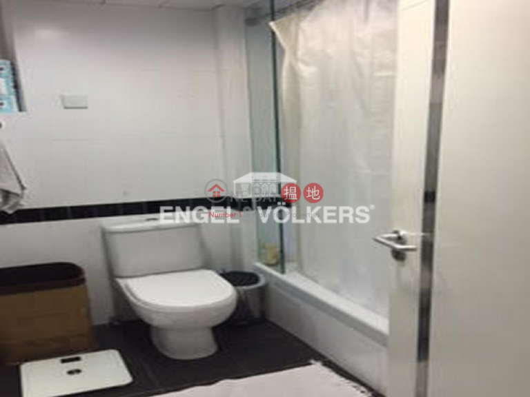 3 Bedroom Family Flat for Sale in Mid Levels - West