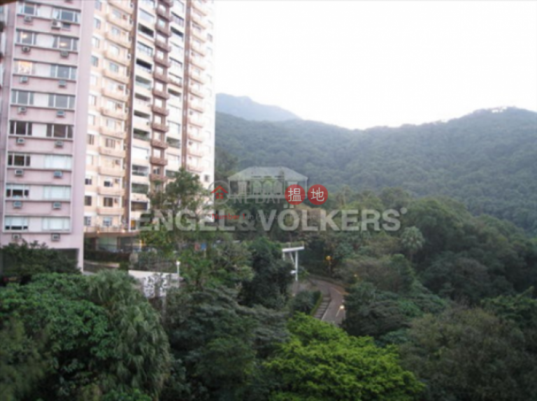 3 Bedroom Family Flat for Sale in Mid Levels - West
