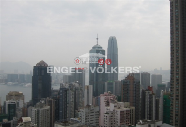 2 Bedroom Flat for Sale in Mid Levels - West