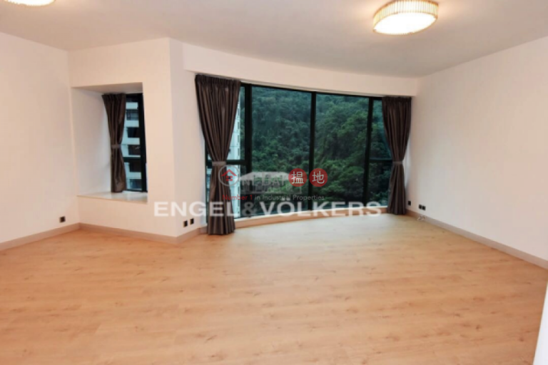2 Bedroom Flat for Sale in Central Mid Levels