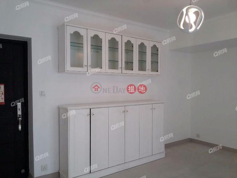 Jing Tai Garden Mansion | 2 bedroom Mid Floor Flat for Sale