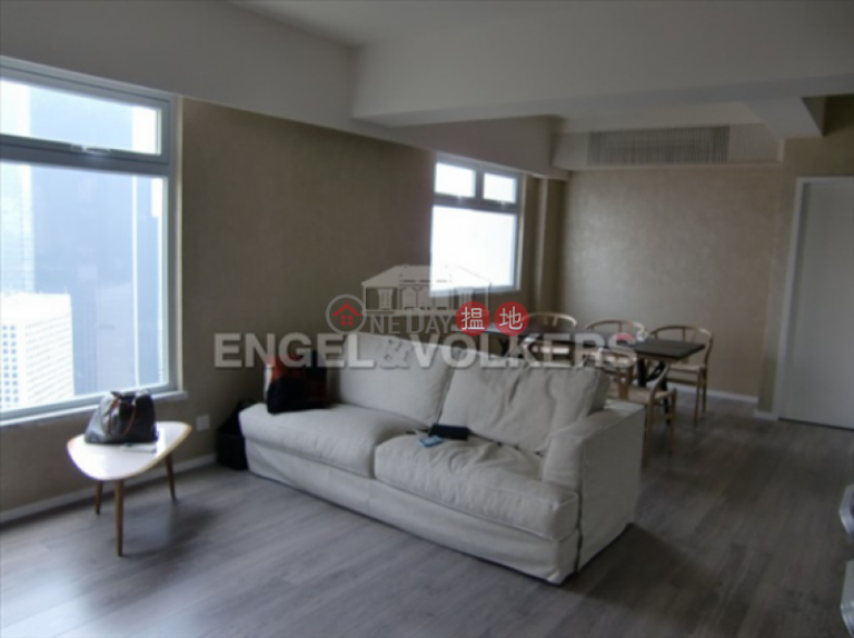 2 Bedroom Flat for Sale in Central Mid Levels
