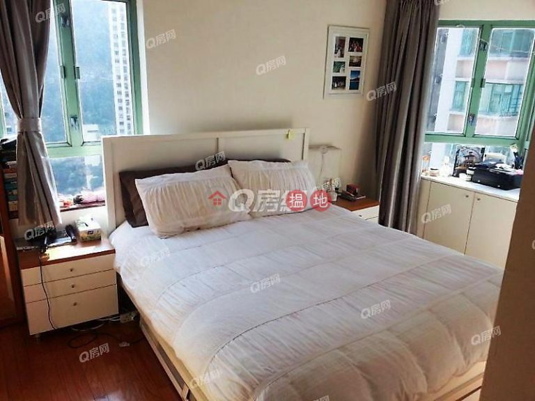 Goldwin Heights | 3 bedroom High Floor Flat for Sale