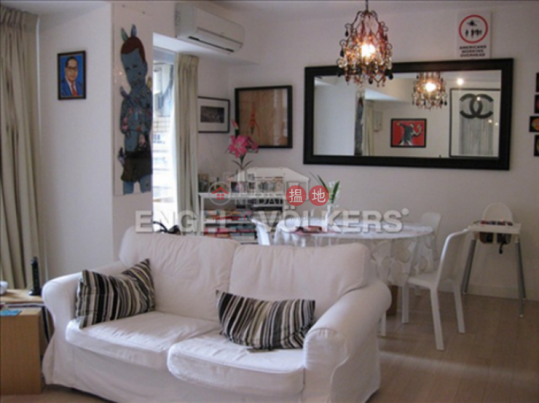 2 Bedroom Flat for Sale in Central Mid Levels