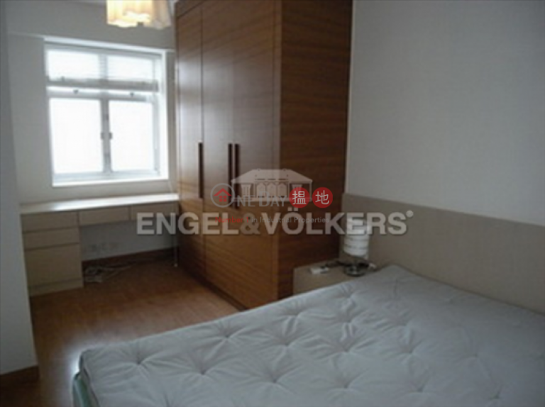 1 Bed Flat for Sale in Central Mid Levels