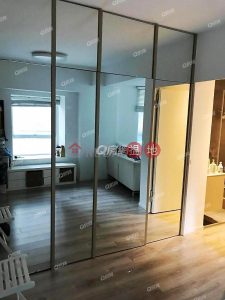 Woodlands Court | 1 bedroom Mid Floor Flat for Sale