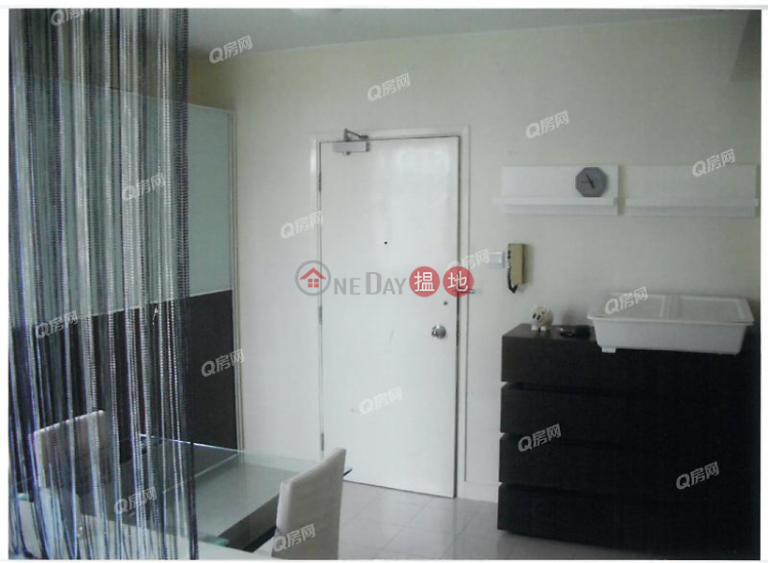 Jadestone Court | 1 bedroom Mid Floor Flat for Sale
