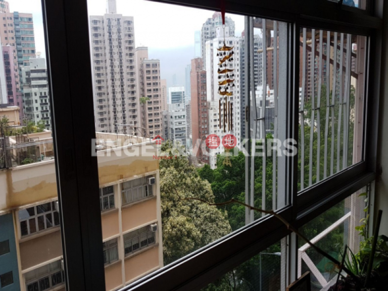 3 Bedroom Family Flat for Sale in Mid Levels - West