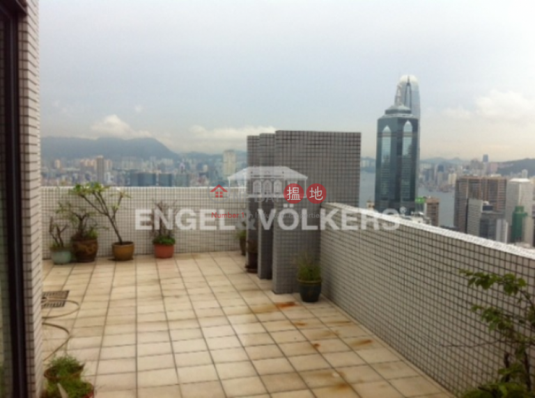 3 Bedroom Family Flat for Sale in Mid Levels - West
