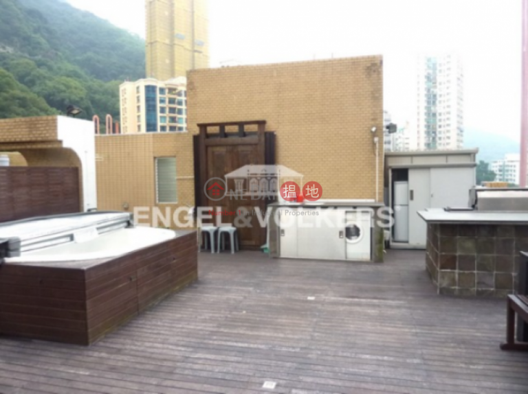 3 Bedroom Family Flat for Sale in Mid Levels - West