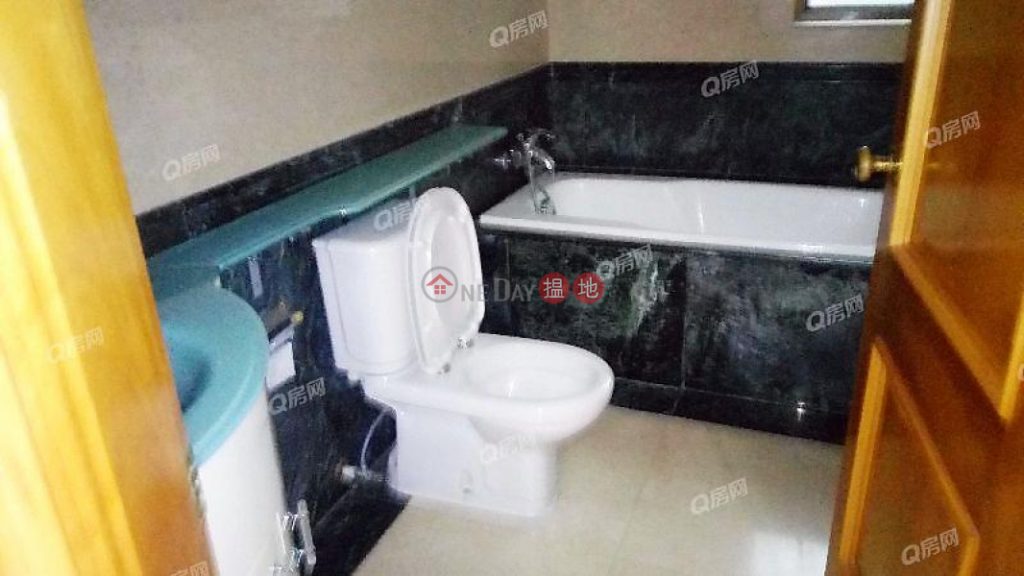 Fairlane Tower | 3 bedroom Low Floor Flat for Sale