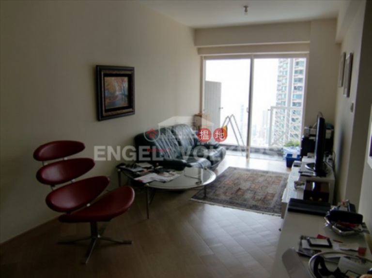 2 Bedroom Flat for Sale in Central Mid Levels