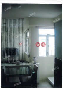 Jadestone Court | 1 bedroom Mid Floor Flat for Sale