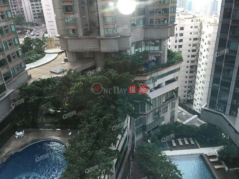 Goldwin Heights | 2 bedroom Mid Floor Flat for Sale