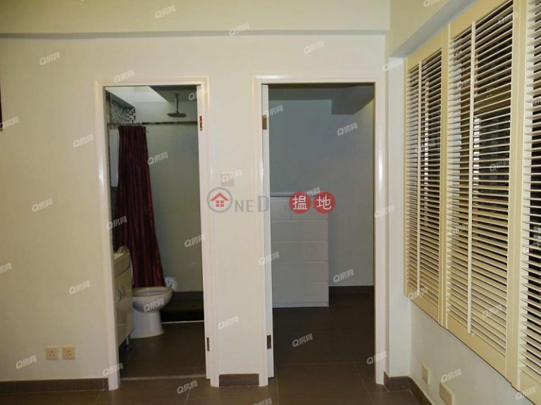 All Fit Garden | 2 bedroom Mid Floor Flat for Sale