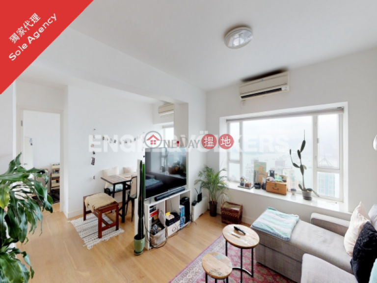 2 Bedroom Flat for Sale in Mid Levels West
