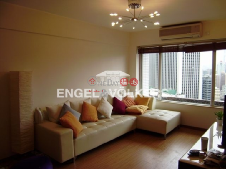 2 Bedroom Flat for Sale in Mid-Levels East