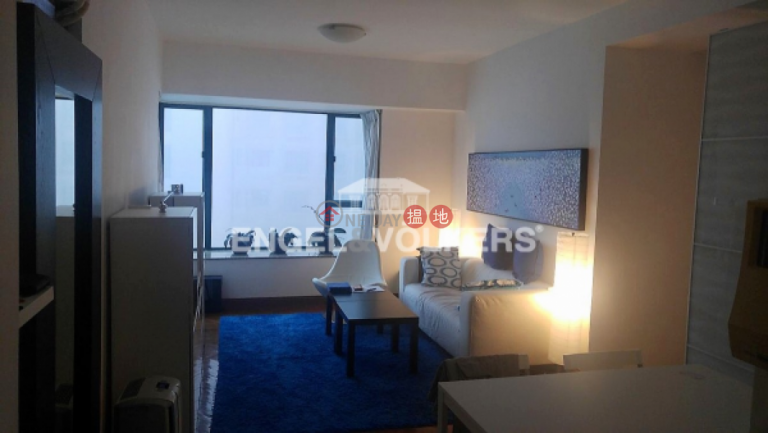 2 Bedroom Flat for Sale in Central Mid Levels